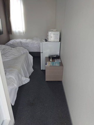 部屋の全景