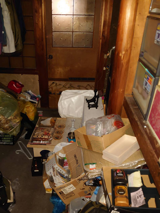 部屋３入口のビフォア
