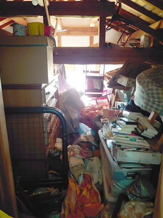 ２階屋根裏収納のビフォア