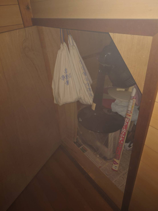 階段下物入のビフォア