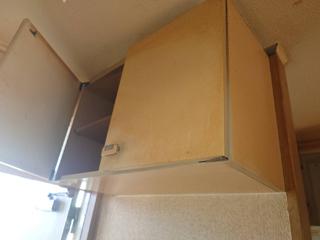 玄関飾り棚のビフォア