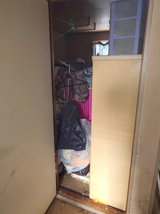 部屋２入口のビフォア