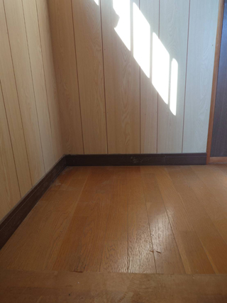 ２階階段踊り場のアフター