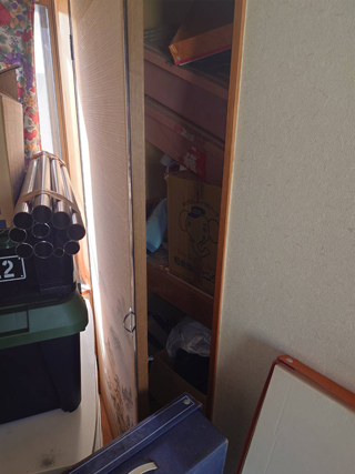 部屋２押し入れのビフォア