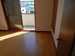 部屋３入口のアフター