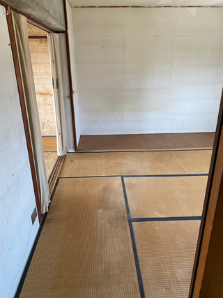 部屋２の入り口のアフター
