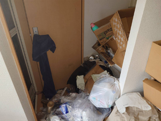 トイレ前の洗面のビフォア