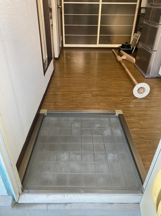 2階玄関のアフター