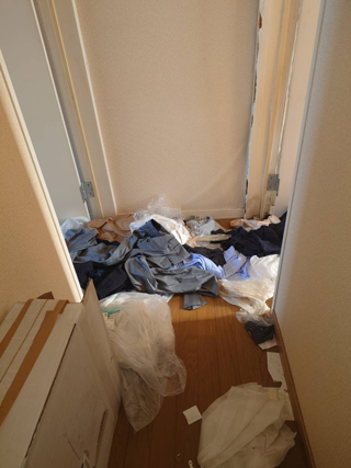 2階廊下のビフォア