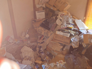 部屋2奥のビフォア