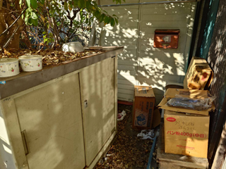 玄関前のビフォア