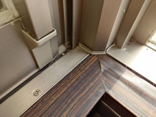 窓サッシのビフォア