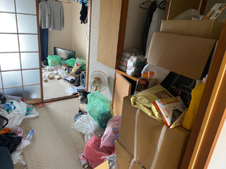 部屋１右手のビフォア