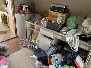 部屋１左手のビフォア