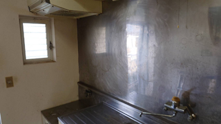 ッチン背面板のビフォア