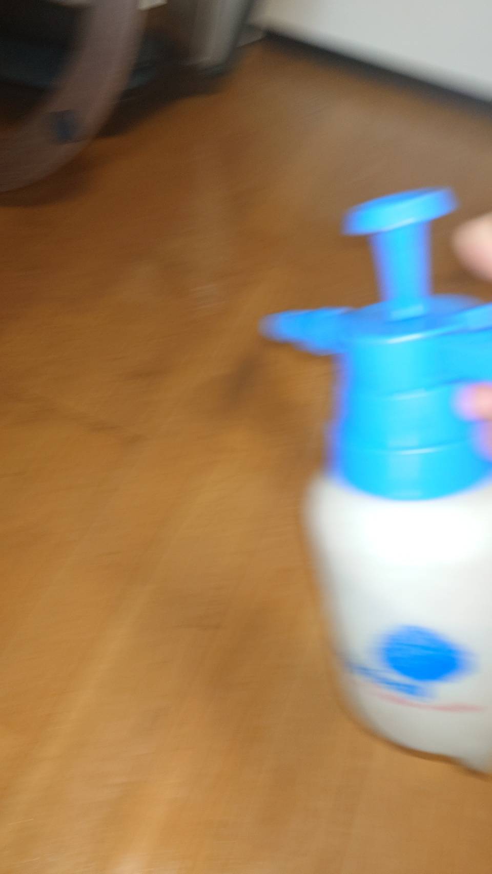 消毒剤の散布風景