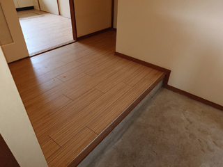 玄関のビフォア、撤去後、アフター