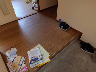 玄関のビフォア、撤去後、アフター