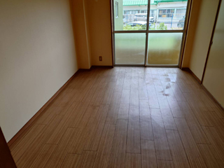 部屋３のビフォア、撤去後、アフター