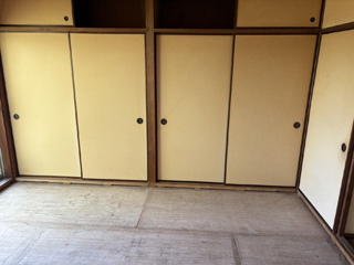 お亡くなりになった部屋２のビフォア、撤去後、畳撤去後、アフター