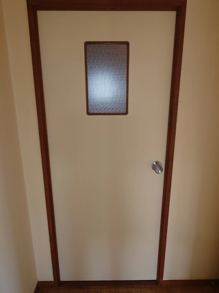 洗面入口戸のビフォアアフター