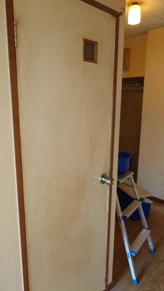 トイレ戸のビフォアアフター