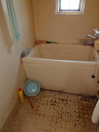 浴室ビフォア、撤去後、アフター