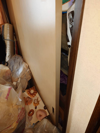 部屋２押し入れのビフォアアフター