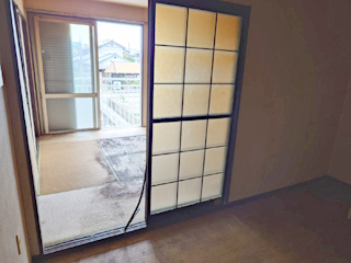 キッチンから部屋１入口のアフター