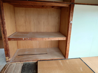 部屋2押し入れのビフォアアフター
